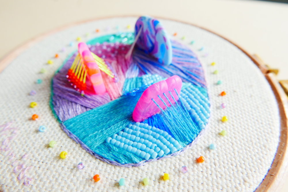 'Sugary sweet memory' 3D embroidery on hoop by Nibyniebo - Image 4